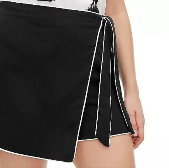 DVF for Target Women's Side Wrap Mini Skort - Picture 4 of 11